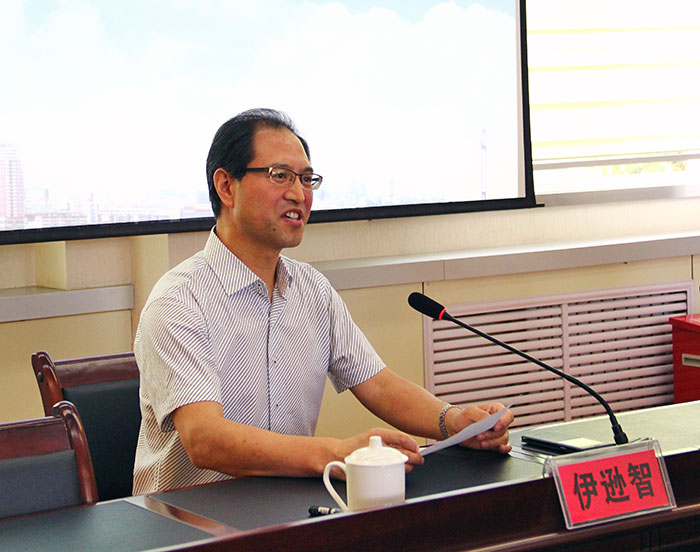 陕西工业职业技术学院党委书记崔岩应邀到我院作讲座